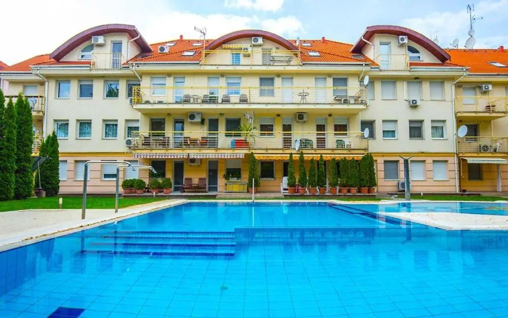 Gold Wellness Apartman Apartman Hajdúszoboszló 0*,